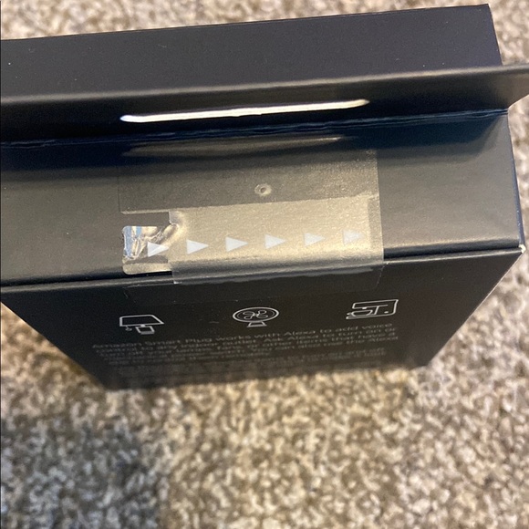 Amazon Smart Plug - Picture 2 of 2